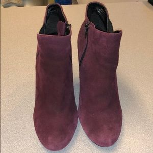 Steve Madden Burgundy Ankle Booties Size 10